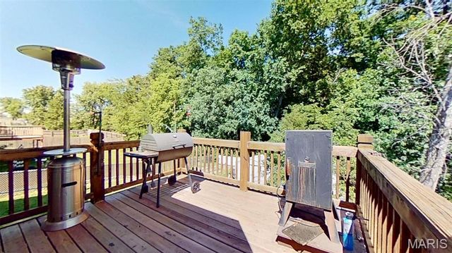 2356 Balboa Circle, Warrenton, MO 63383