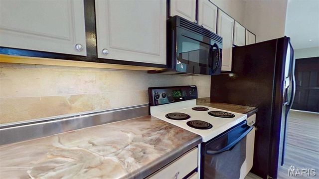 2356 Balboa Circle, Warrenton, MO 63383