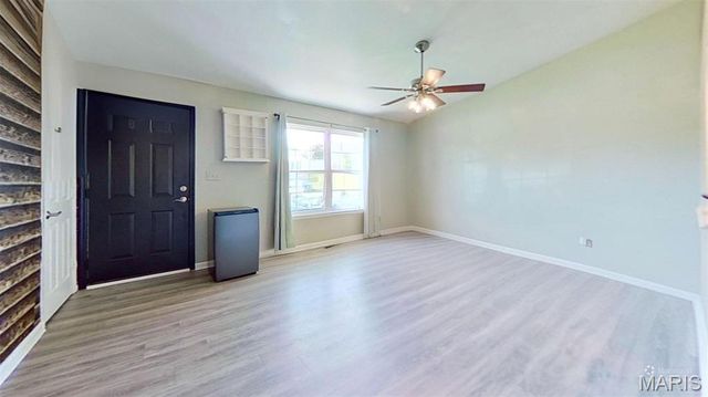 2356 Balboa Circle, Warrenton, MO 63383