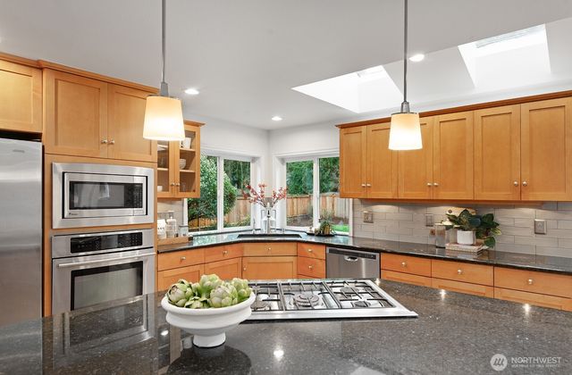 2419 233rd Place NE, Sammamish, WA 98074