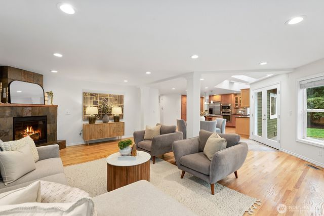 2419 233rd Place NE, Sammamish, WA 98074