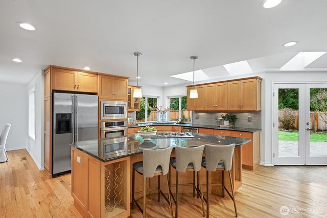 2419 233rd Place NE, Sammamish, WA 98074