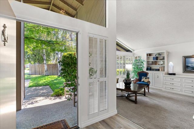 6310 Chesapeake Cir, Stockton, CA 95219