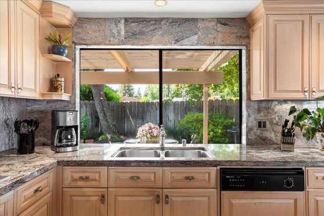 6310 Chesapeake Cir, Stockton, CA 95219
