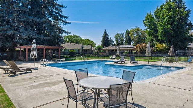 6310 Chesapeake Cir, Stockton, CA 95219