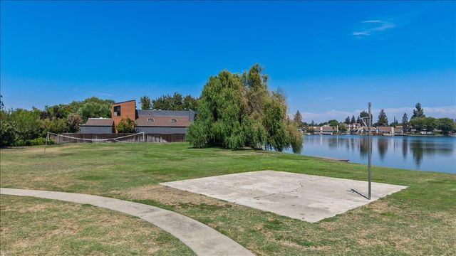 6310 Chesapeake Cir, Stockton, CA 95219