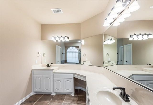 120 Sweet Gum Street, Red Oak, TX 75154