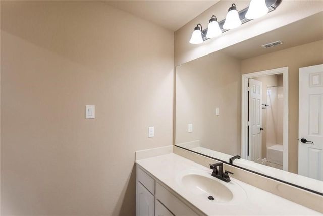 120 Sweet Gum Street, Red Oak, TX 75154