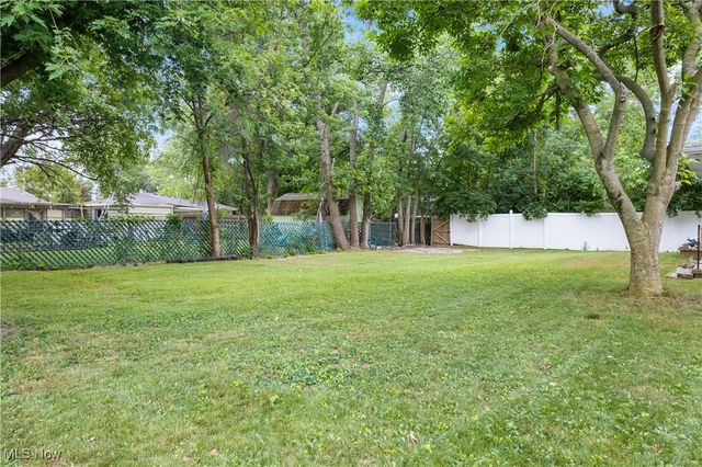 2601 Sherwood Drive, Lorain, OH 44053