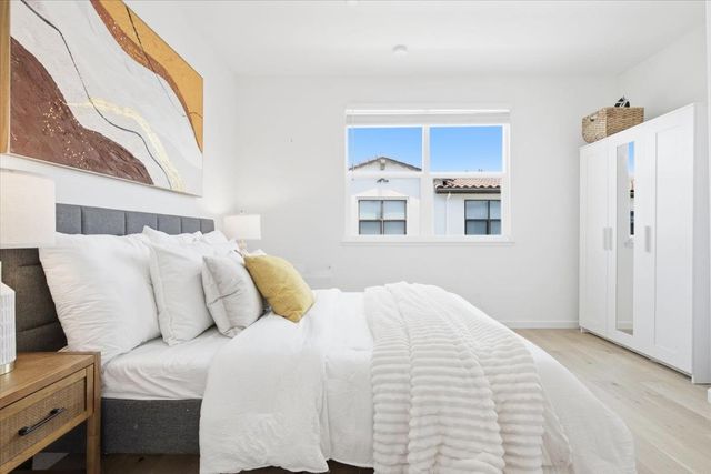 390 Camarillo Terrace, Sunnyvale, CA 94085