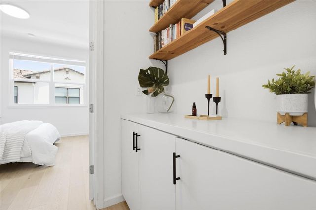 390 Camarillo Terrace, Sunnyvale, CA 94085