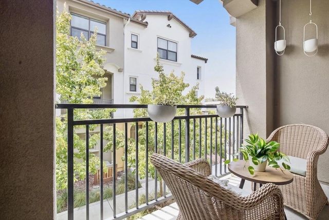 390 Camarillo Terrace, Sunnyvale, CA 94085