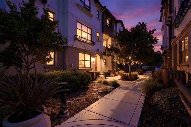 390 Camarillo Terrace, Sunnyvale, CA 94085