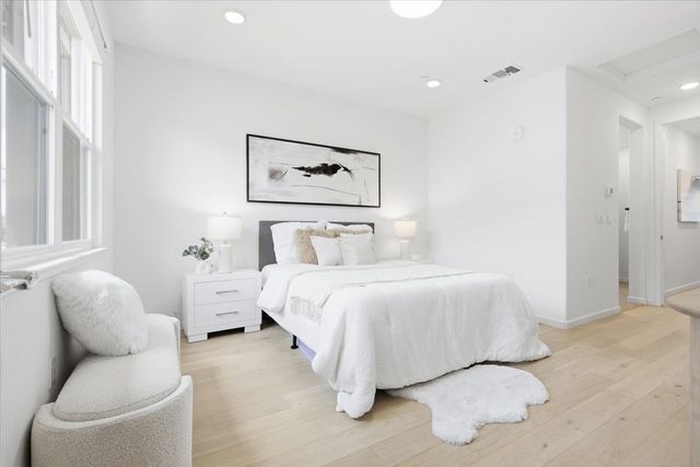 390 Camarillo Terrace, Sunnyvale, CA 94085