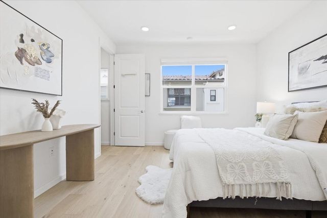 390 Camarillo Terrace, Sunnyvale, CA 94085