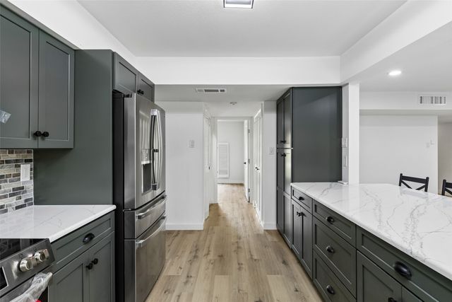 6724 Leameadow Drive, Dallas, TX 75248