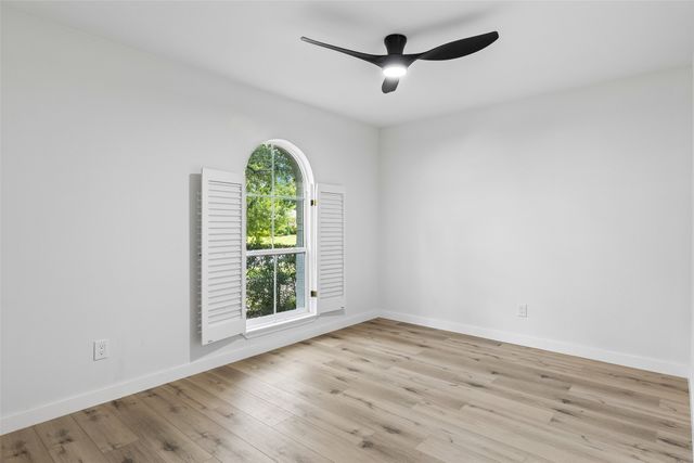 6724 Leameadow Drive, Dallas, TX 75248