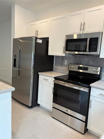 11384 W 34th Way, Hialeah, FL 33018