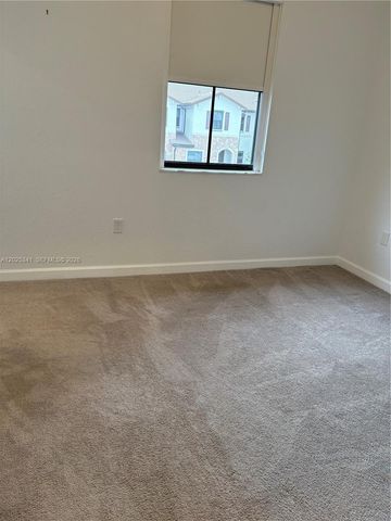 11384 W 34th Way, Hialeah, FL 33018