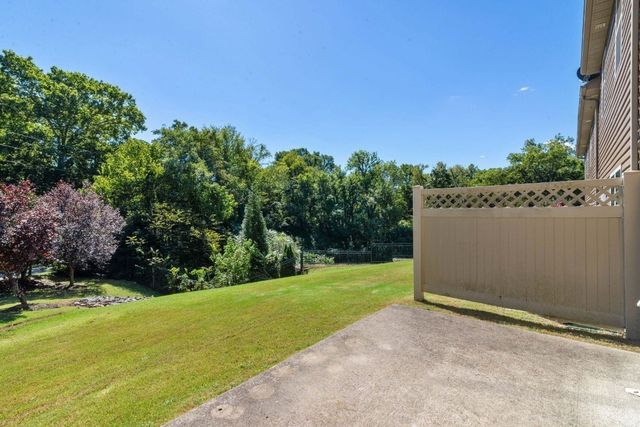 1030 Ashmore Dr, Nashville, TN 37211