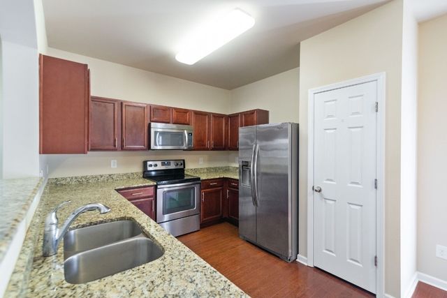 1030 Ashmore Dr, Nashville, TN 37211