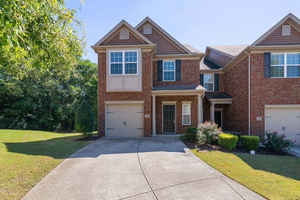 1030 Ashmore Dr, Nashville, TN 37211
