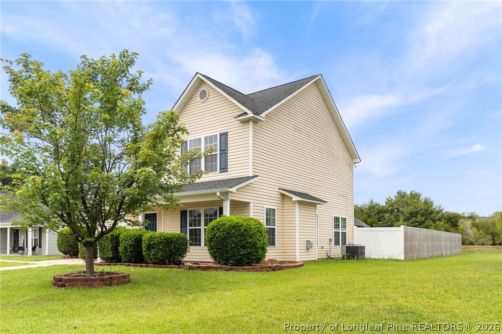 1073 Fairfield Circle, Raeford, NC 28376 — photo 4