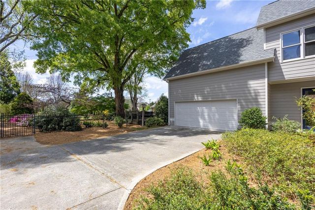 1045 Sandtown Place Drive SW, Marietta, GA 30064