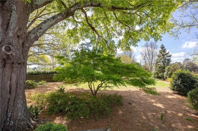 1045 Sandtown Place Drive SW, Marietta, GA 30064