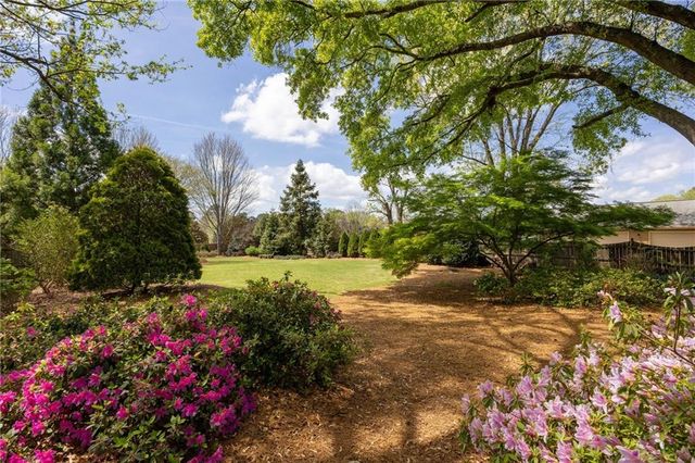 1045 Sandtown Place Drive SW, Marietta, GA 30064