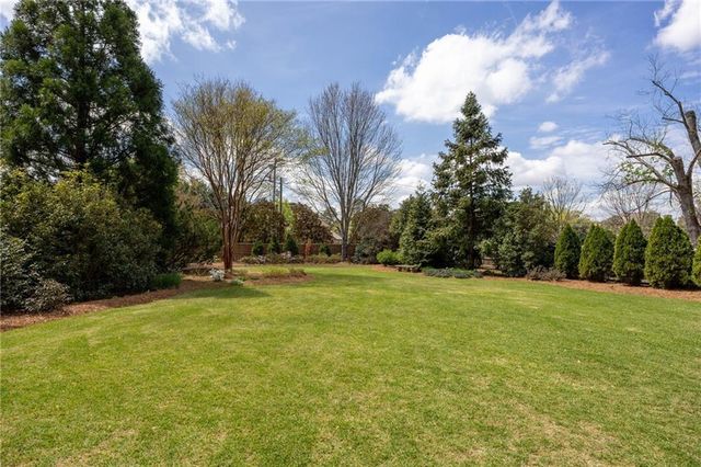 1045 Sandtown Place Drive SW, Marietta, GA 30064