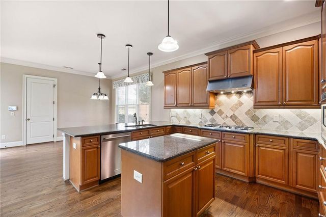 1045 Sandtown Place Drive SW, Marietta, GA 30064