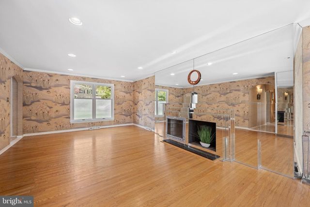 296 BARWYNNE RD, Wynnewood, PA 19096
