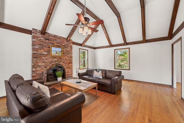 296 BARWYNNE RD, Wynnewood, PA 19096