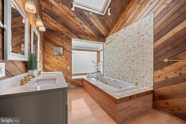 296 BARWYNNE RD, Wynnewood, PA 19096