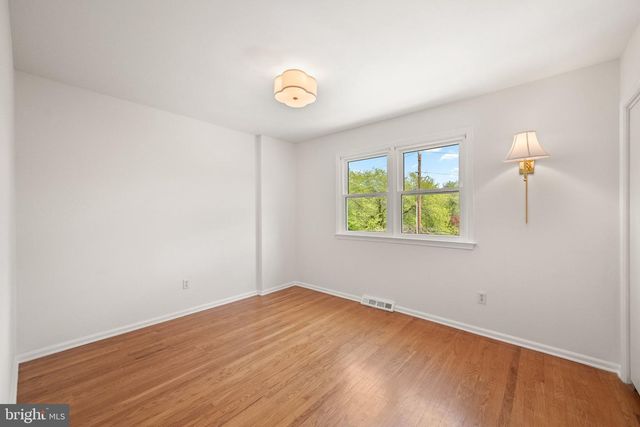 296 BARWYNNE RD, Wynnewood, PA 19096