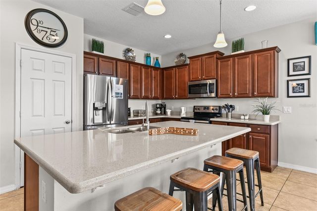1299 YORKSHIRE COURT COURT, Davenport, FL 33896