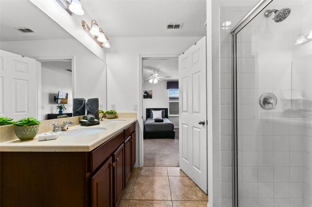 1299 YORKSHIRE COURT COURT, Davenport, FL 33896