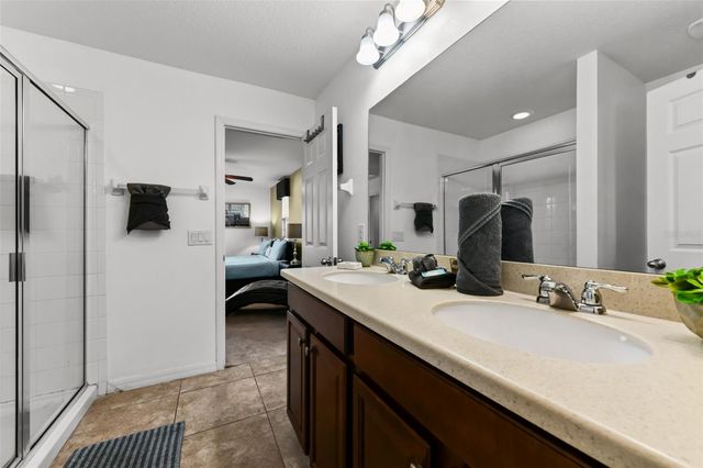 1299 YORKSHIRE COURT COURT, Davenport, FL 33896