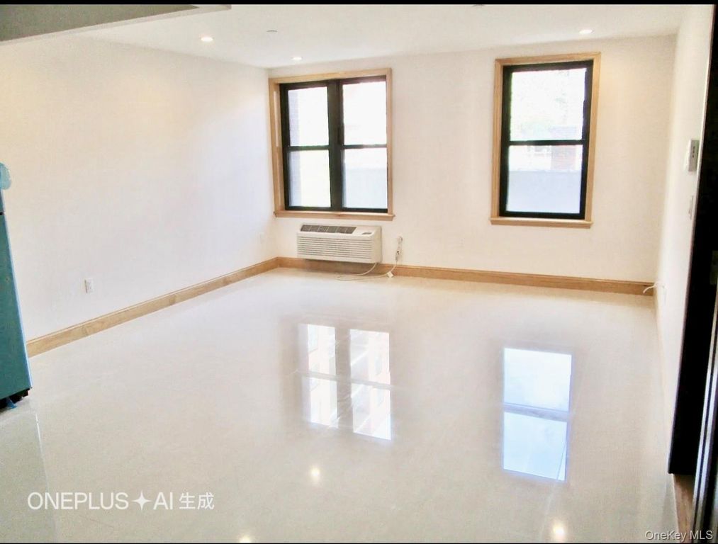 8401 37th Avenue 306, Jackson Heights, NY 11372 — photo 5