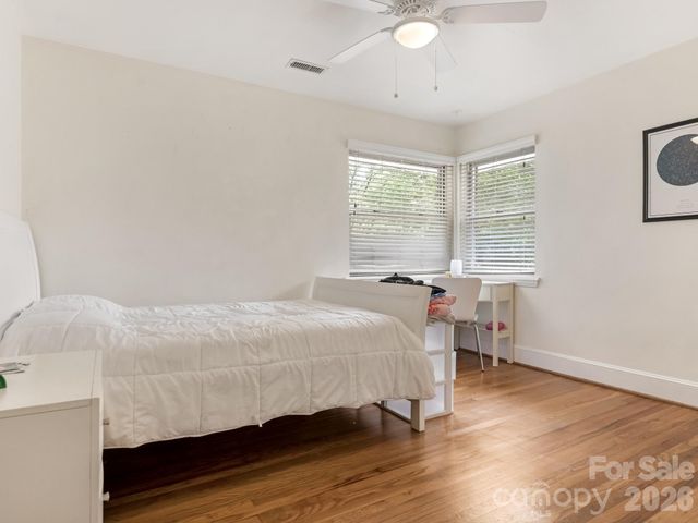 5634 Wedgewood Drive, Charlotte, NC 28210