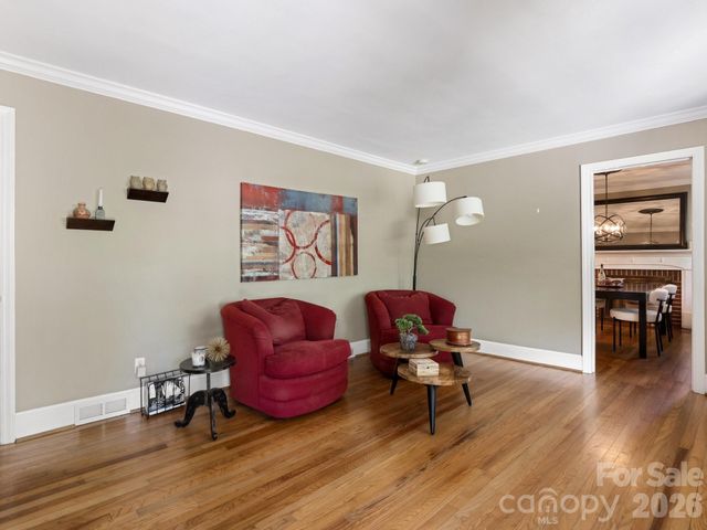 5634 Wedgewood Drive, Charlotte, NC 28210