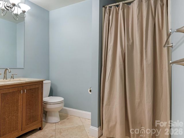 5634 Wedgewood Drive, Charlotte, NC 28210