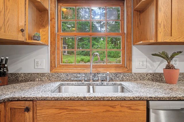 24B River Street, Upton, MA 01568