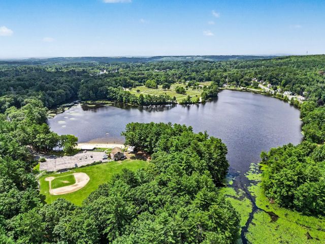 24B River Street, Upton, MA 01568