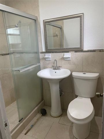 2481 NW 13th Ct 1-2, Fort Lauderdale, FL 33311