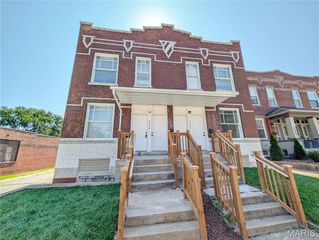 3000 California, St Louis, MO 63118