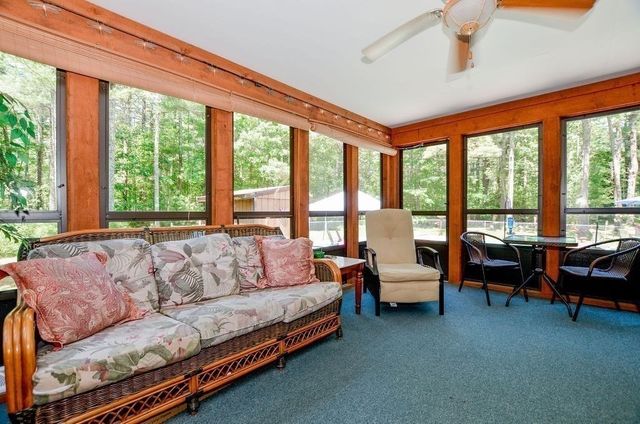 47 Walnut Plain Rd, Rochester, MA 02770