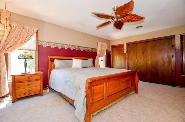 47 Walnut Plain Rd, Rochester, MA 02770