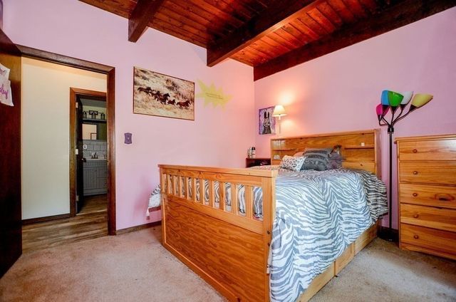 47 Walnut Plain Rd, Rochester, MA 02770